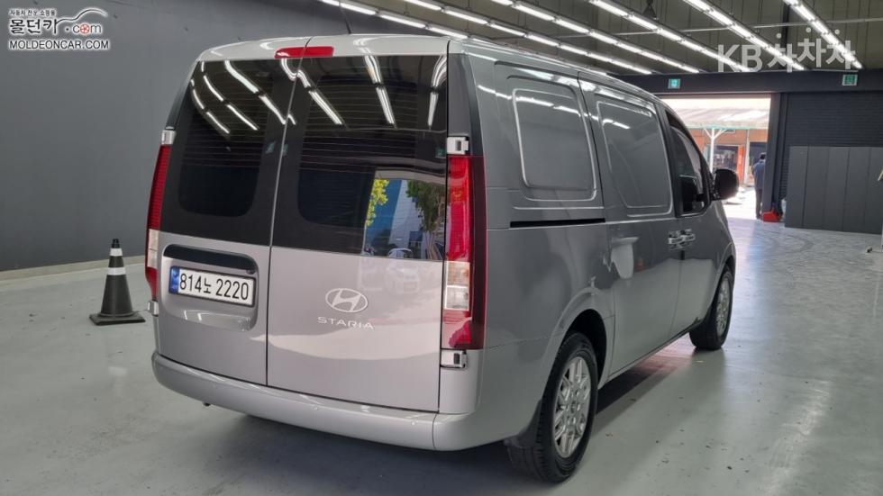 Hyundai Staria — miniaturë 2