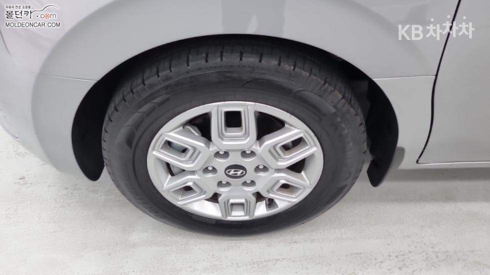 Hyundai Staria — miniaturë 6