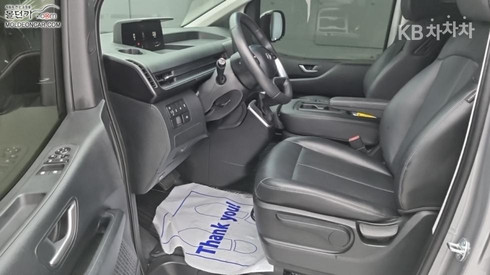 Hyundai Staria — miniaturë 7