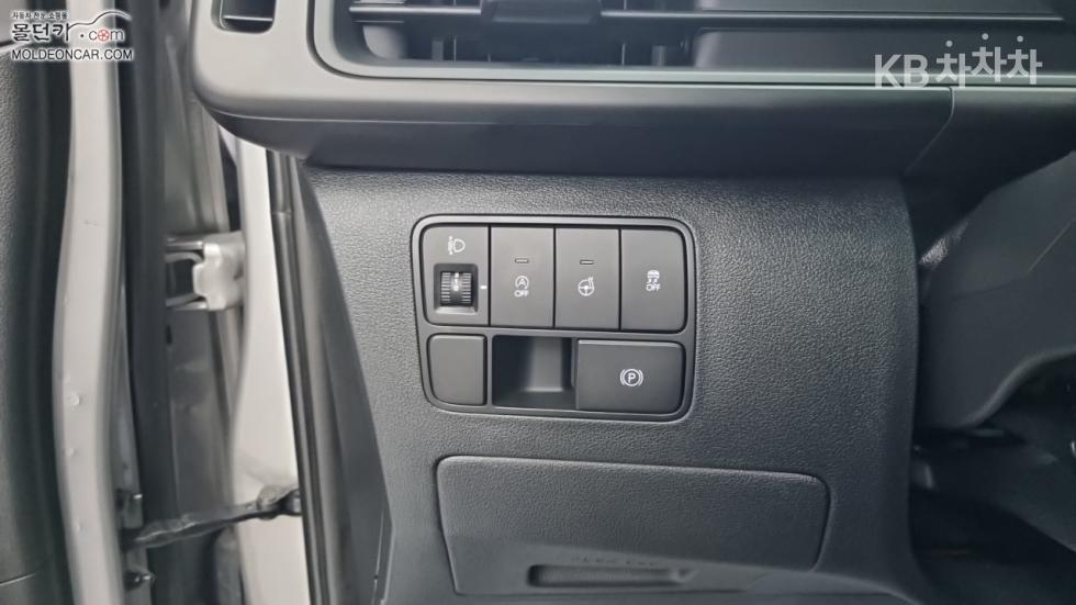 Hyundai Staria — miniaturë 16