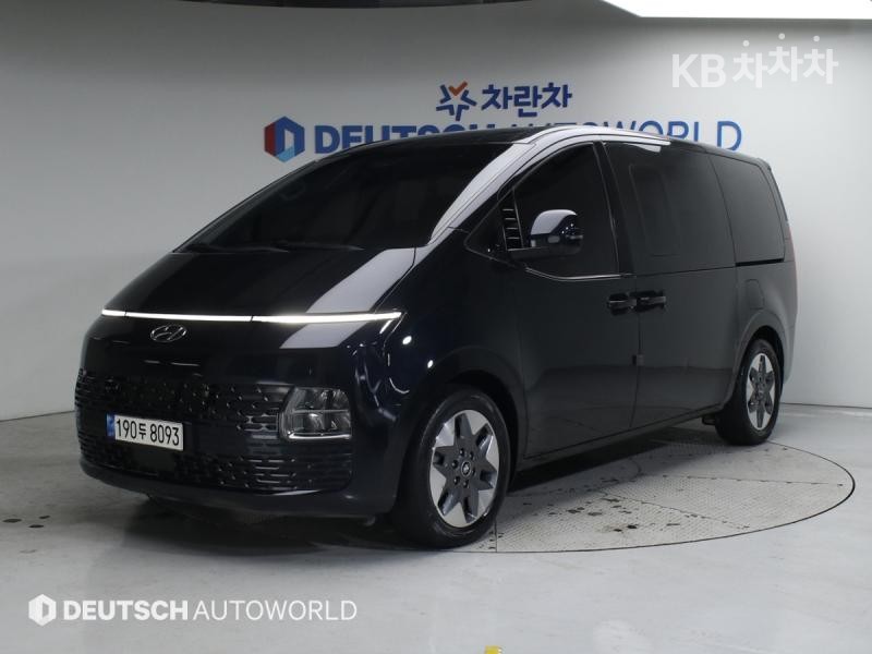 Hyundai Staria
