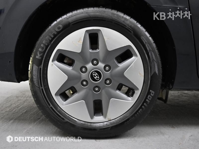 Hyundai Staria — miniaturë 5