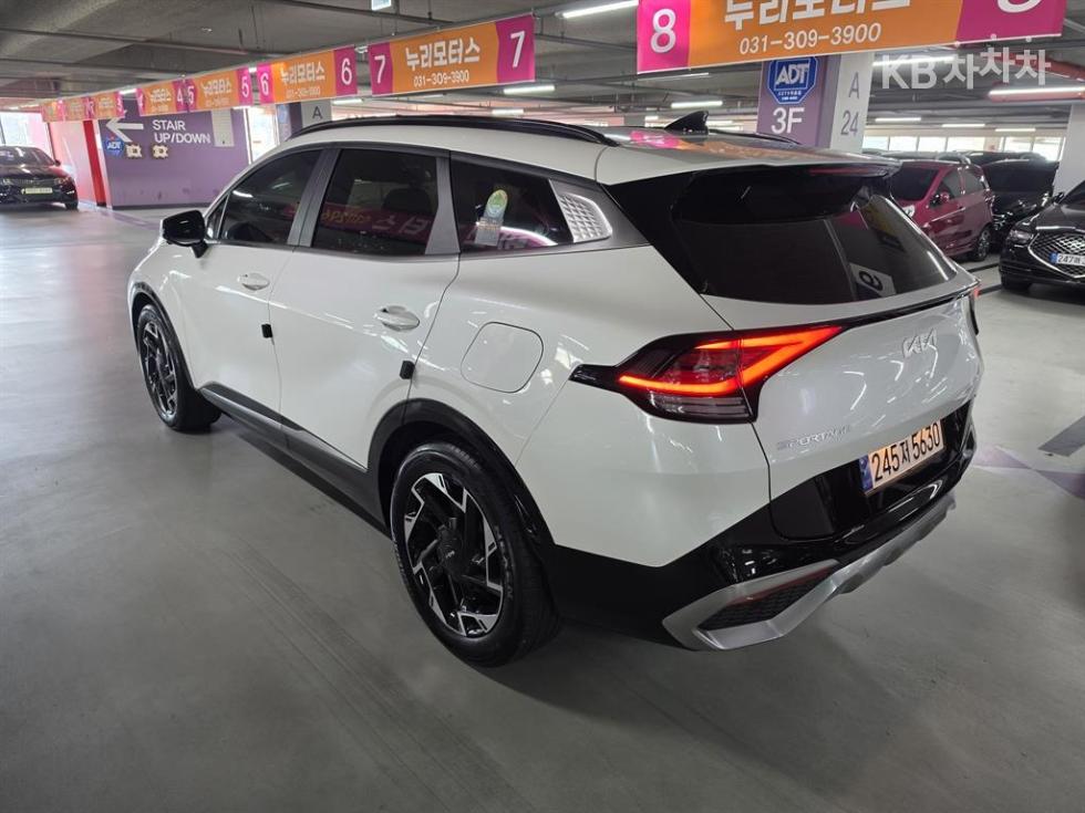 Kia Sportage, 2022, фотография 4