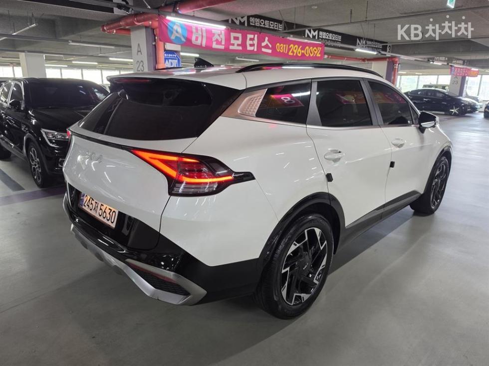 Kia Sportage, 2022, фотография 6