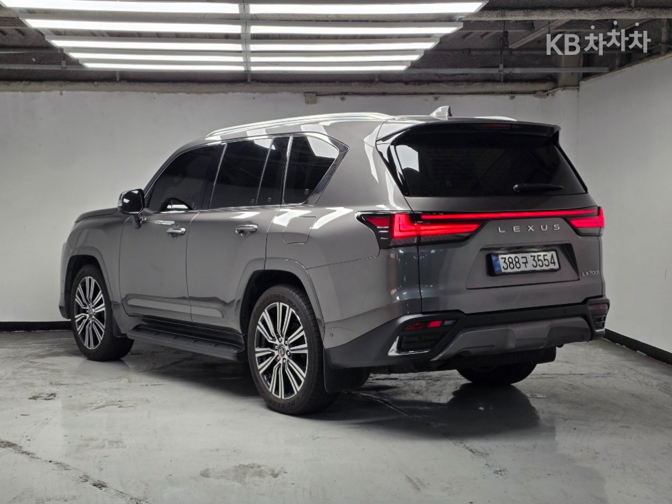 Lexus LX — miniaturë 2