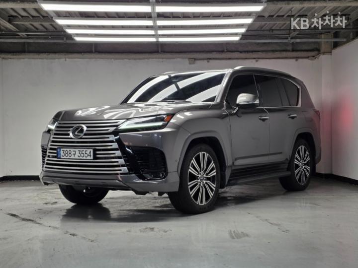 Lexus LX 700h+ Luxury — foto 1