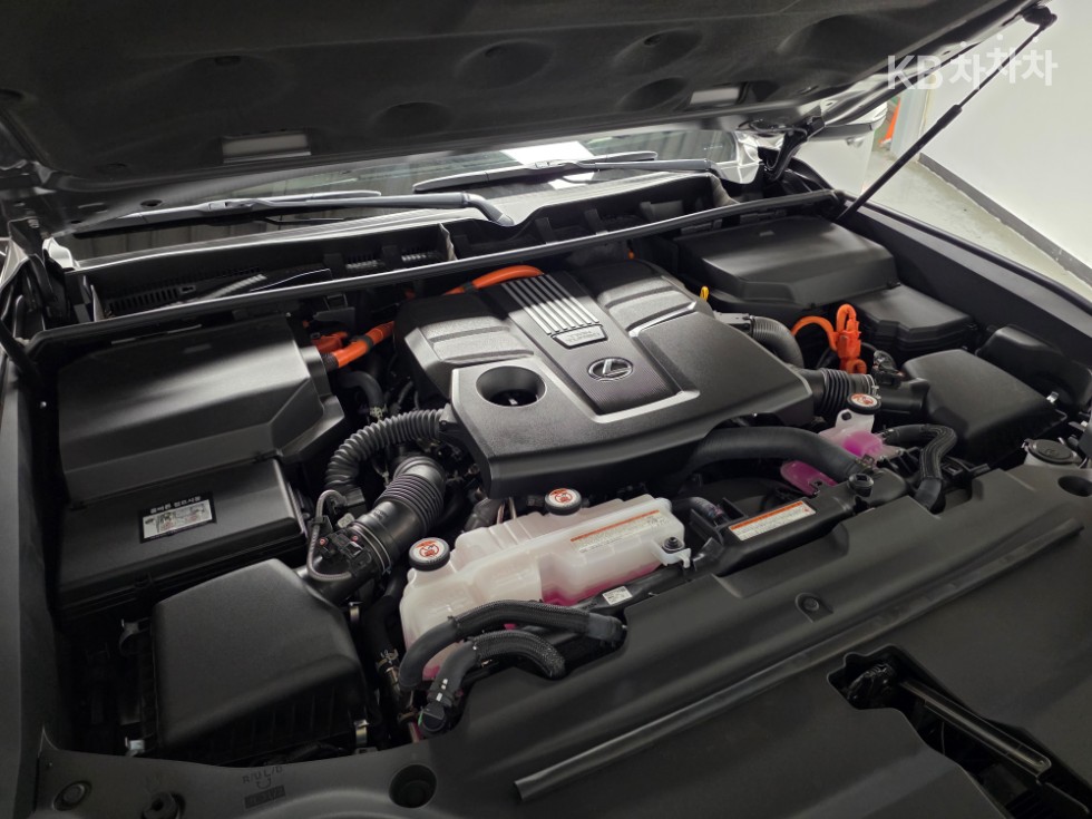 Lexus LX — miniaturë 8