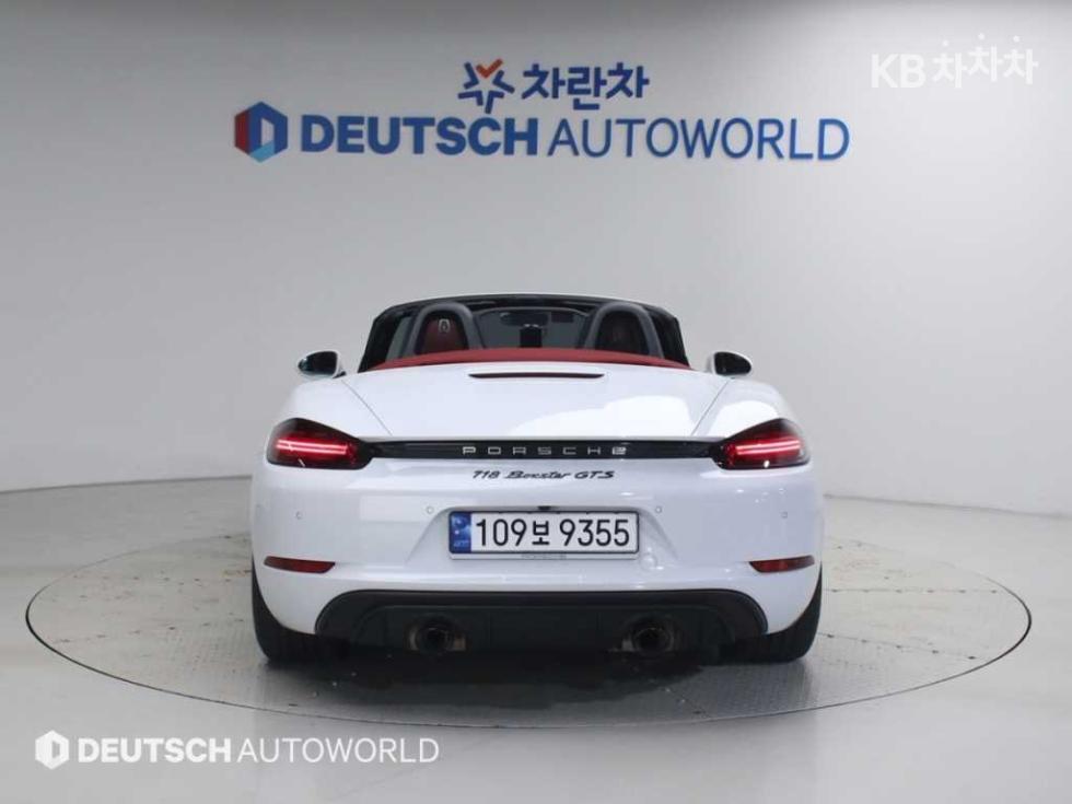 Porsche 718 — miniaturë 4