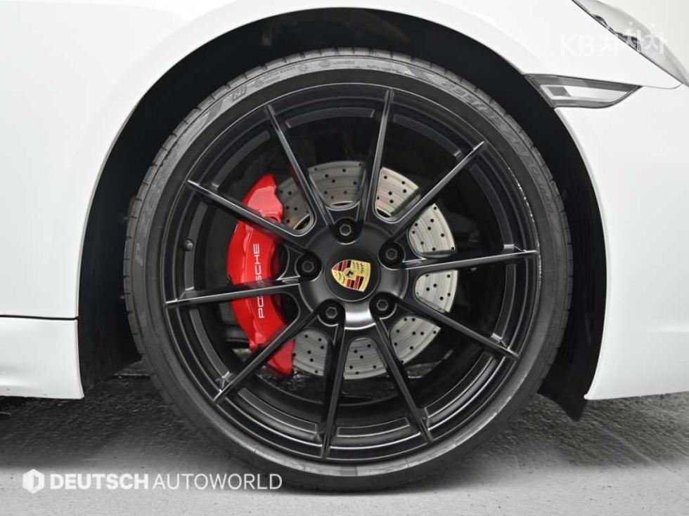 Porsche 718 — miniaturë 5