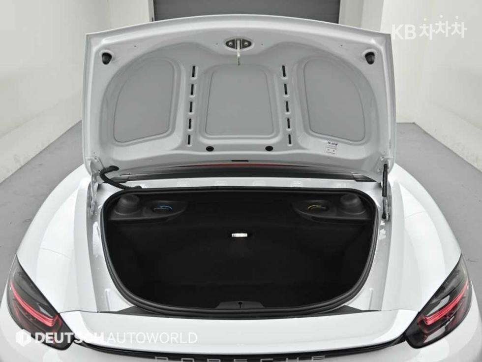 Porsche 718 — miniaturë 18