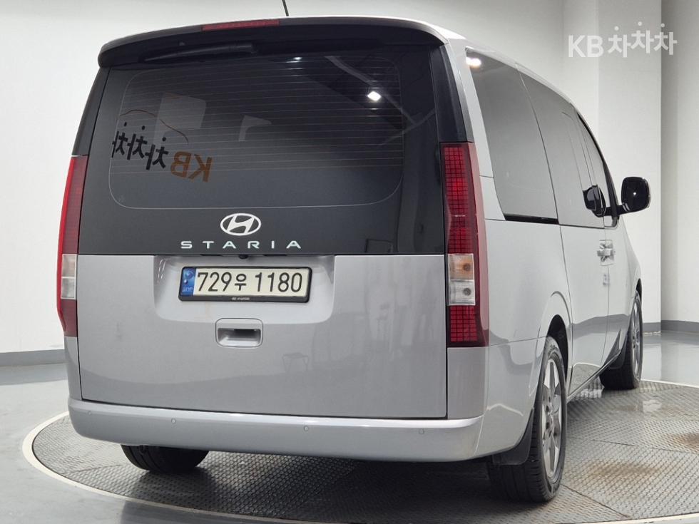 Hyundai Staria, 2022, фотография 3