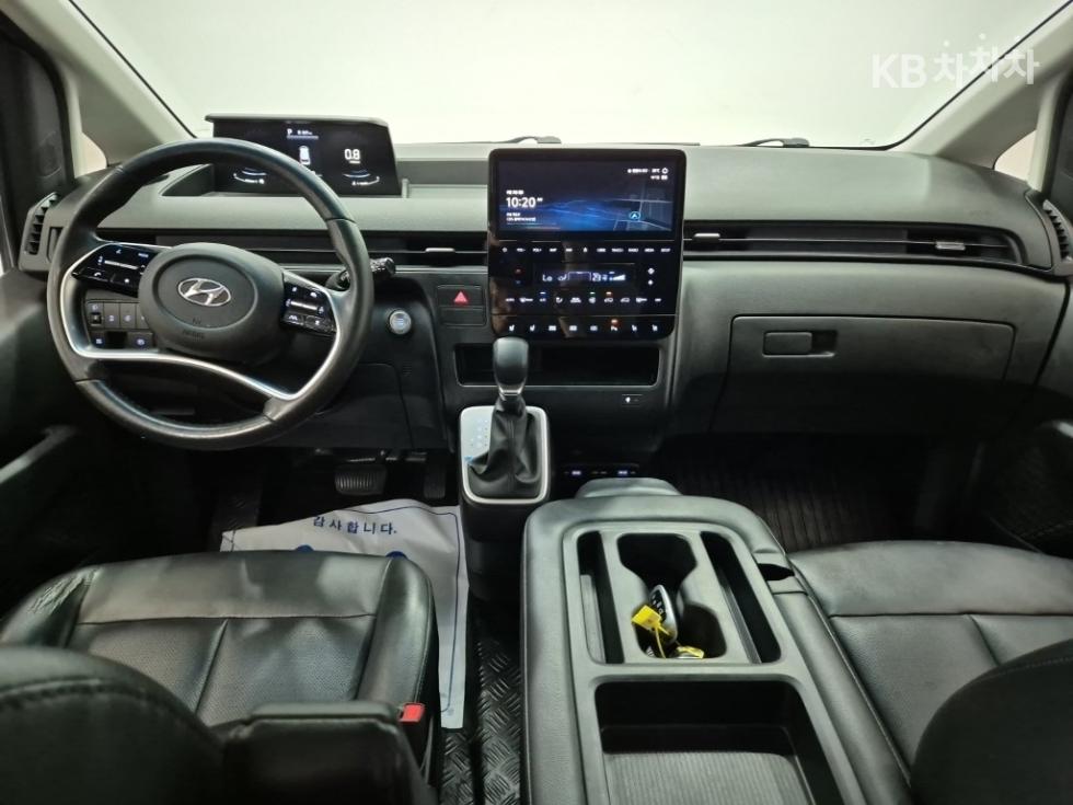 Hyundai Staria, 2022, фотография 7