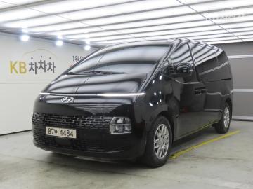 Hyundai Staria 2.2  3  mordern — foto 1