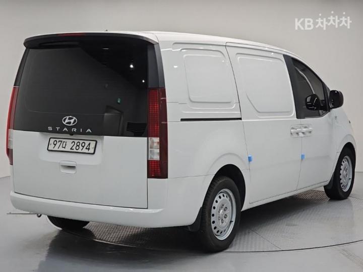 Hyundai Staria — miniaturë 4