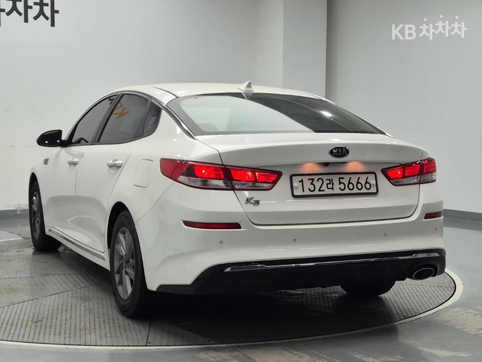 Kia K5 — miniaturë 2