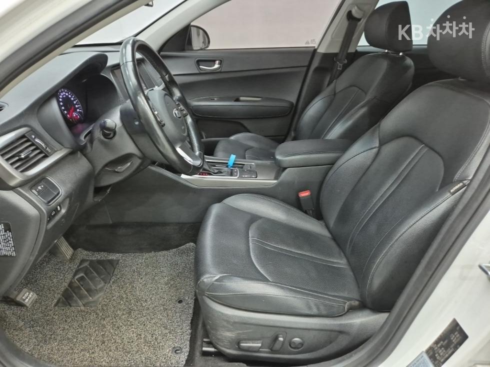 Kia K5 — miniaturë 10