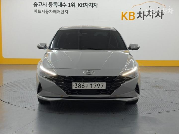 Hyundai Elantra — miniaturë 2