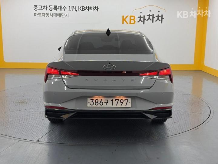 Hyundai Elantra — miniaturë 3