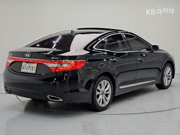 Hyundai Grandeur — miniaturë 4