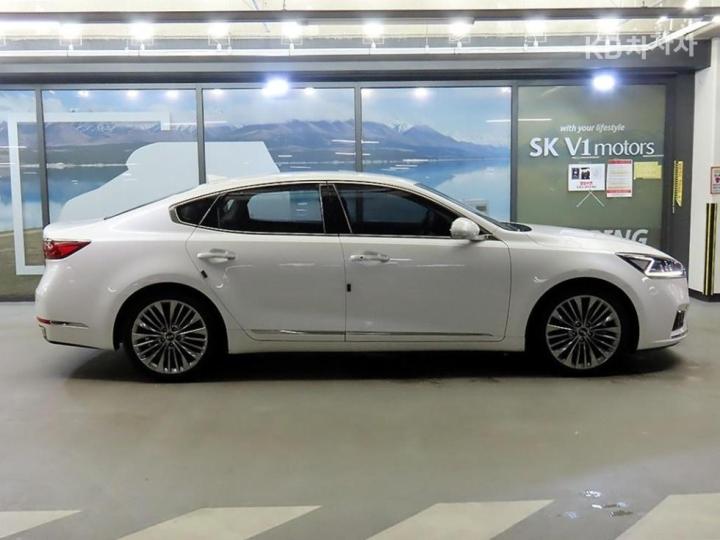 Kia K7 — miniaturë 3