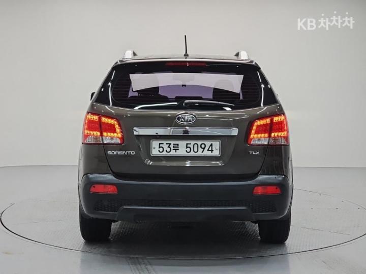 Kia Sorento — miniaturë 3