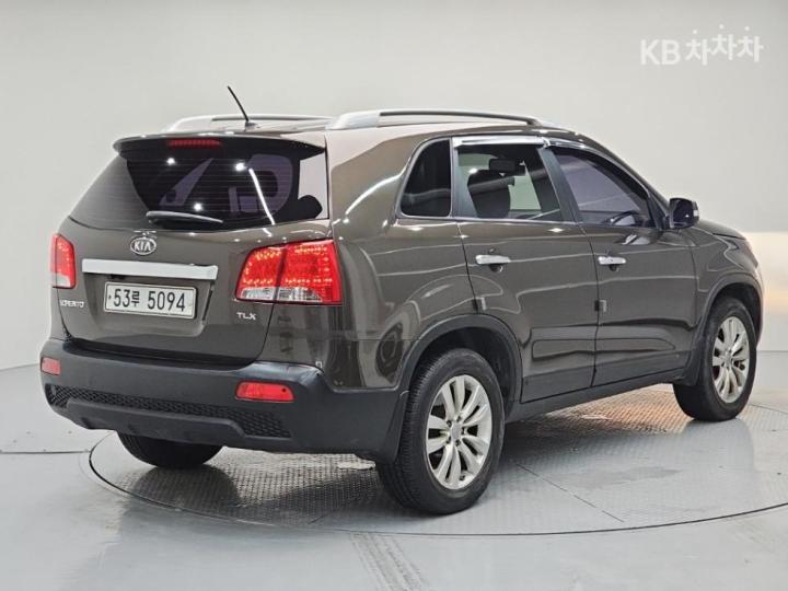 Kia Sorento — miniaturë 4