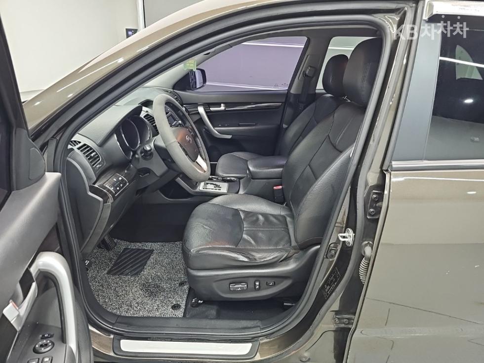 Kia Sorento — miniaturë 11