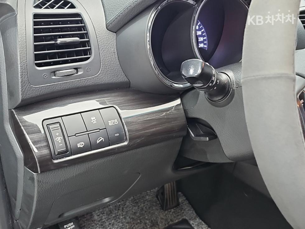 Kia Sorento — miniaturë 16
