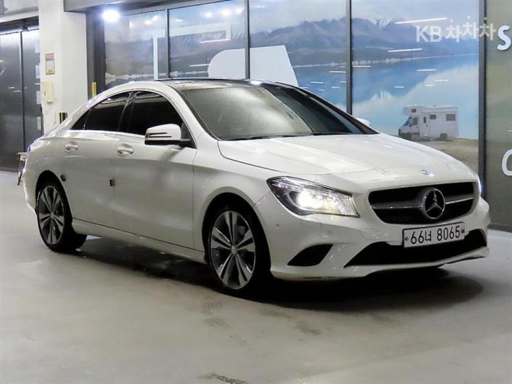 Mercedes-Benz CLA-klasse CLA200 CDI — foto 1