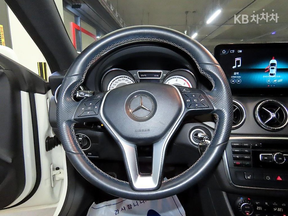 Mercedes-Benz CLA-klasse — miniaturë 8