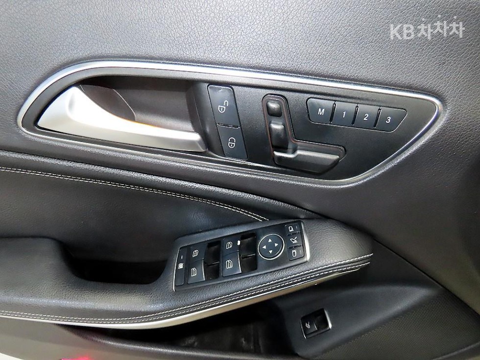 Mercedes-Benz CLA-klasse — miniaturë 14