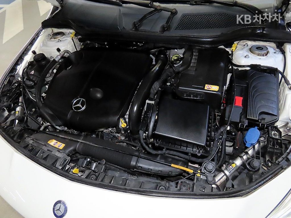 Mercedes-Benz CLA-klasse — miniaturë 18
