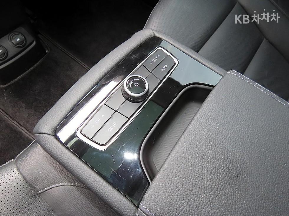 Kia K7 — miniaturë 16