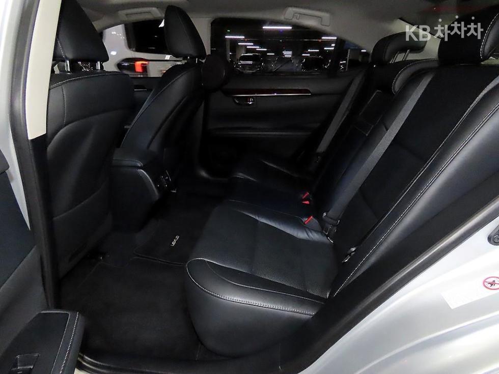 Lexus ES — miniaturë 7