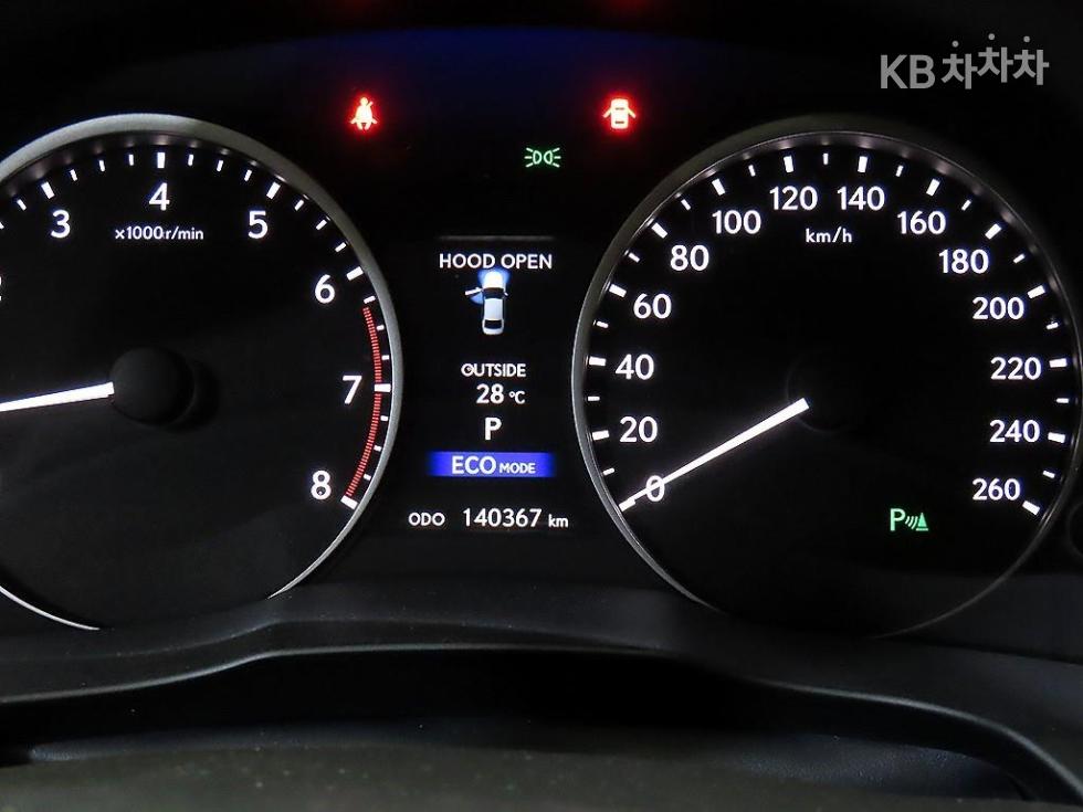 Lexus ES — miniaturë 9