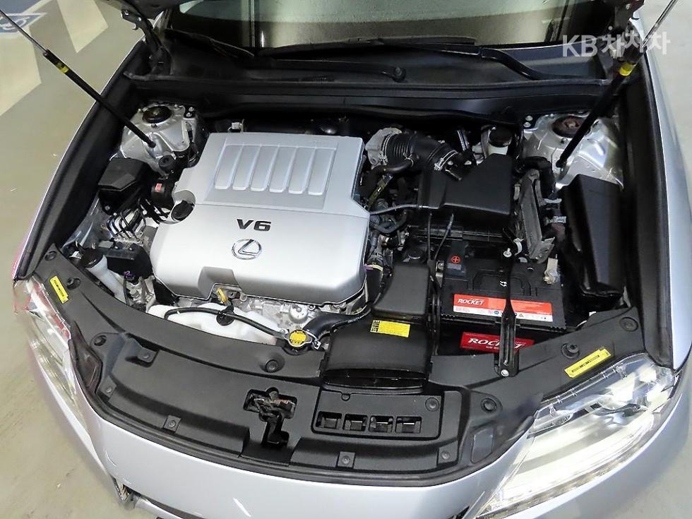 Lexus ES — miniaturë 18