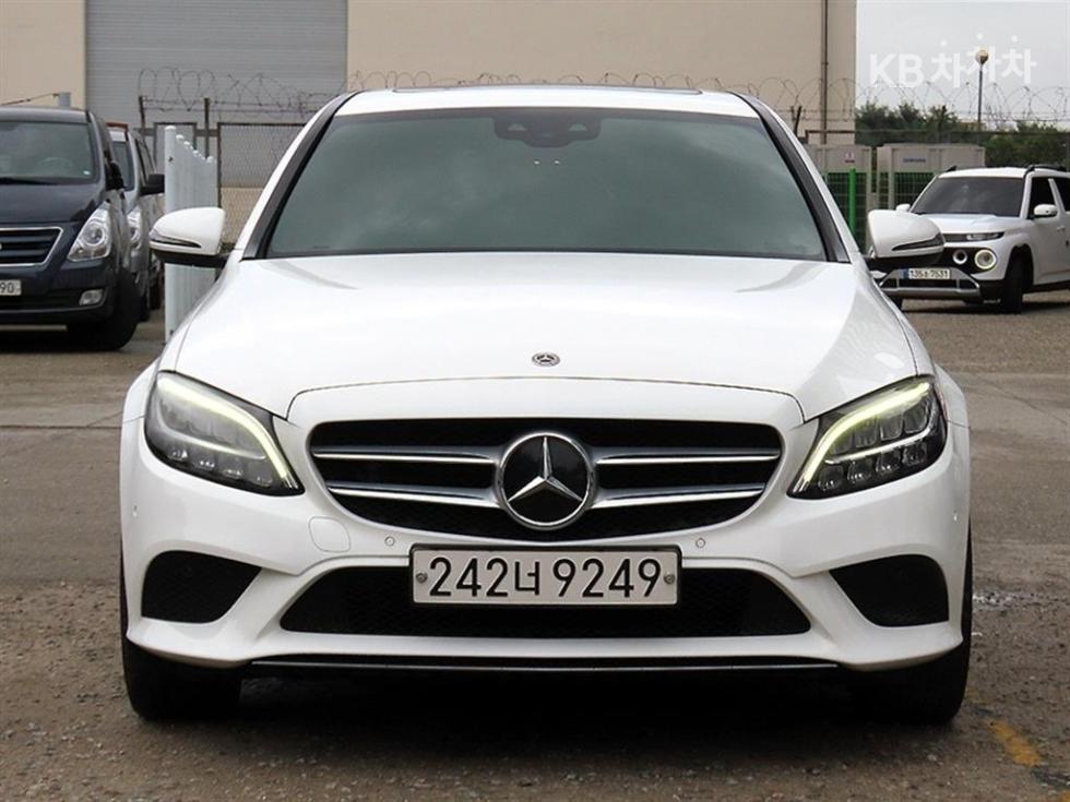 مرسيدس C-Class