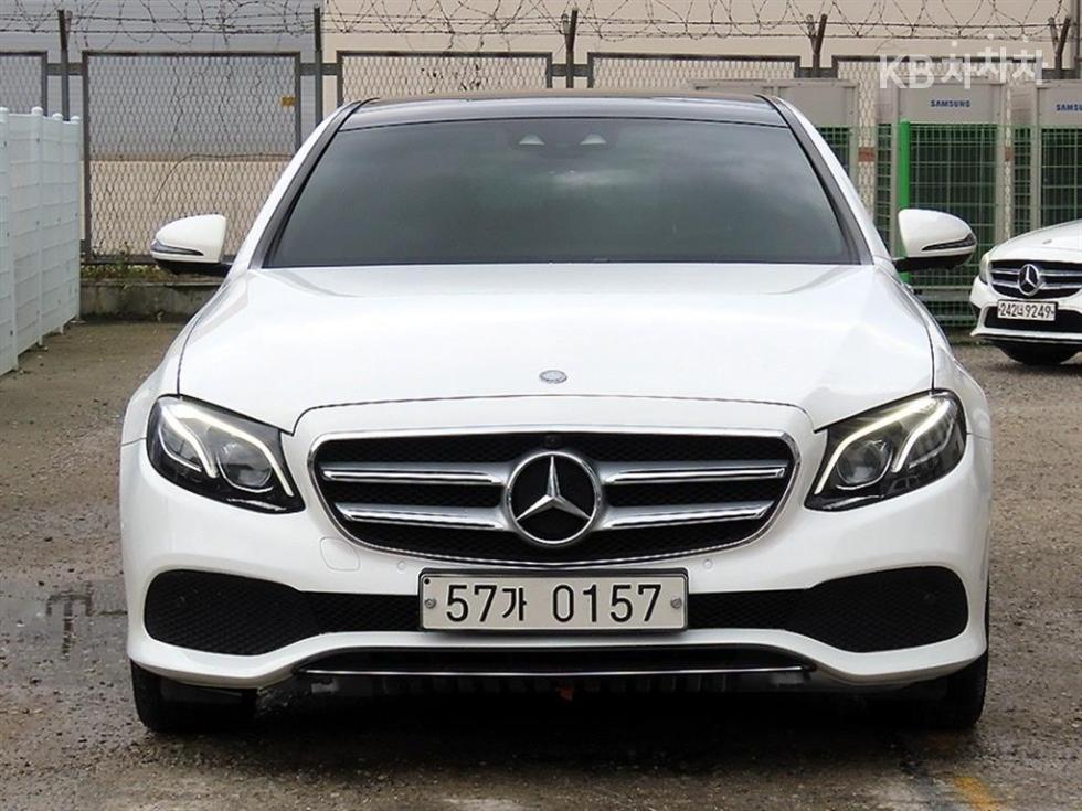 مرسيدس E-Class