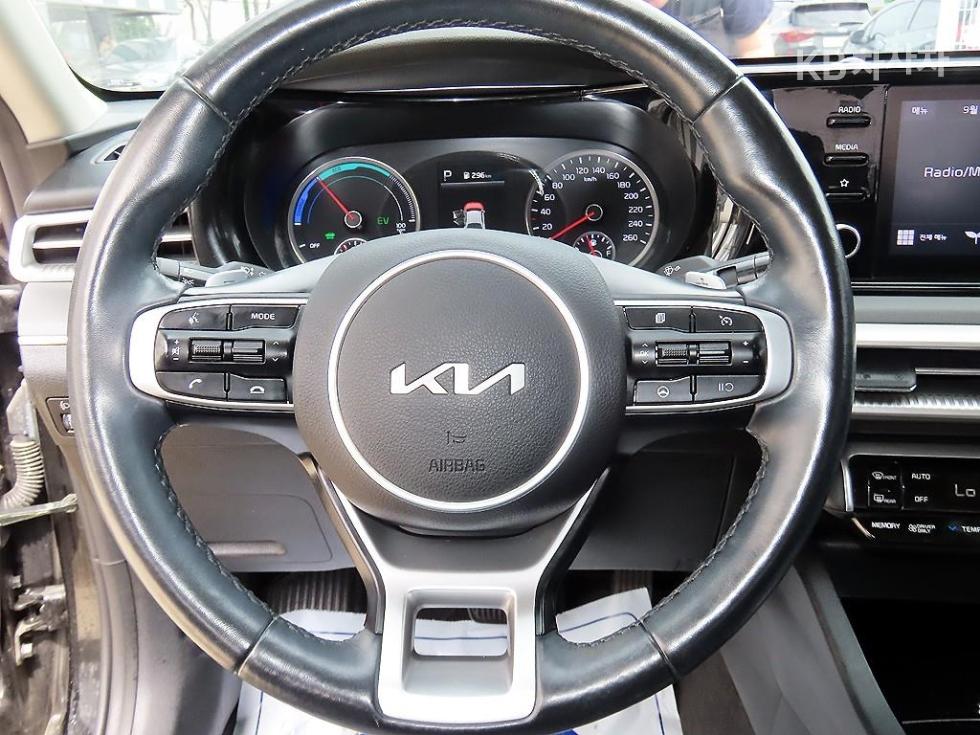 Kia K5 — miniaturë 8