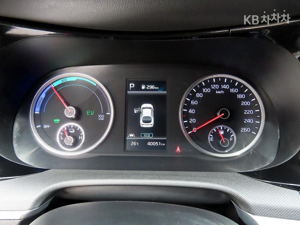 Kia K5 — miniaturë 9