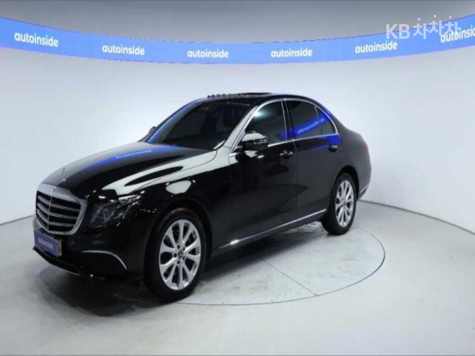 مرسيدس E-Class