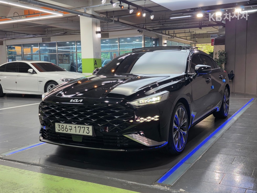 Kia K8