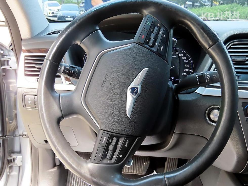 Hyundai Genesis — miniaturë 8