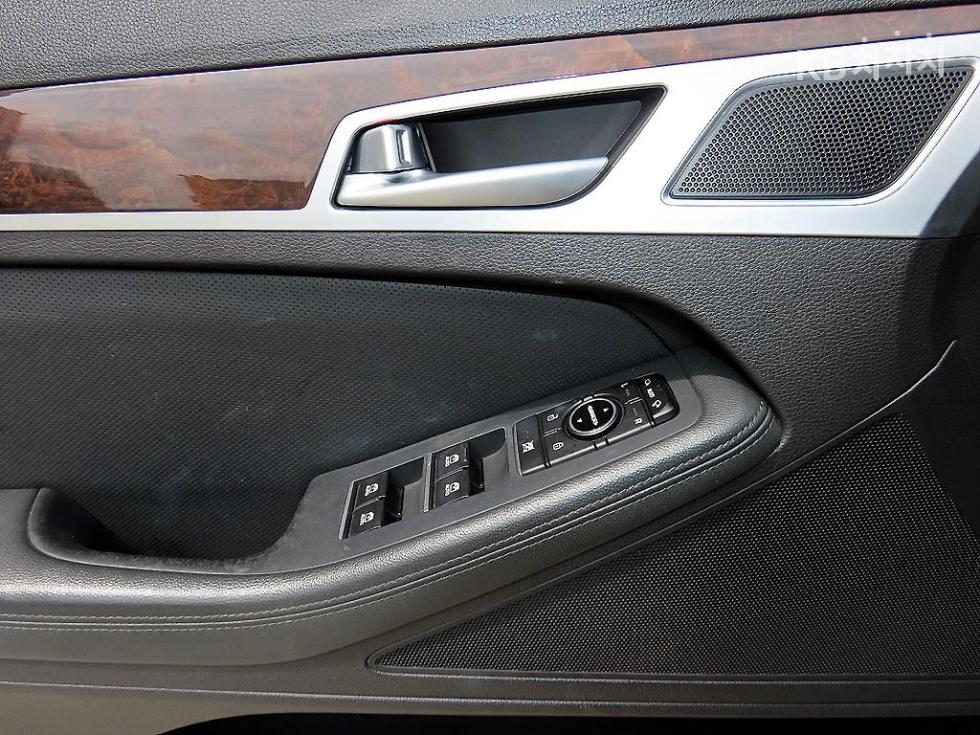 Hyundai Genesis — miniaturë 11