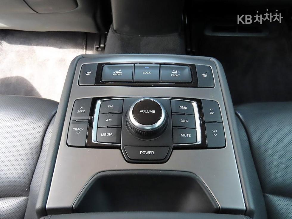 Hyundai Genesis — miniaturë 18