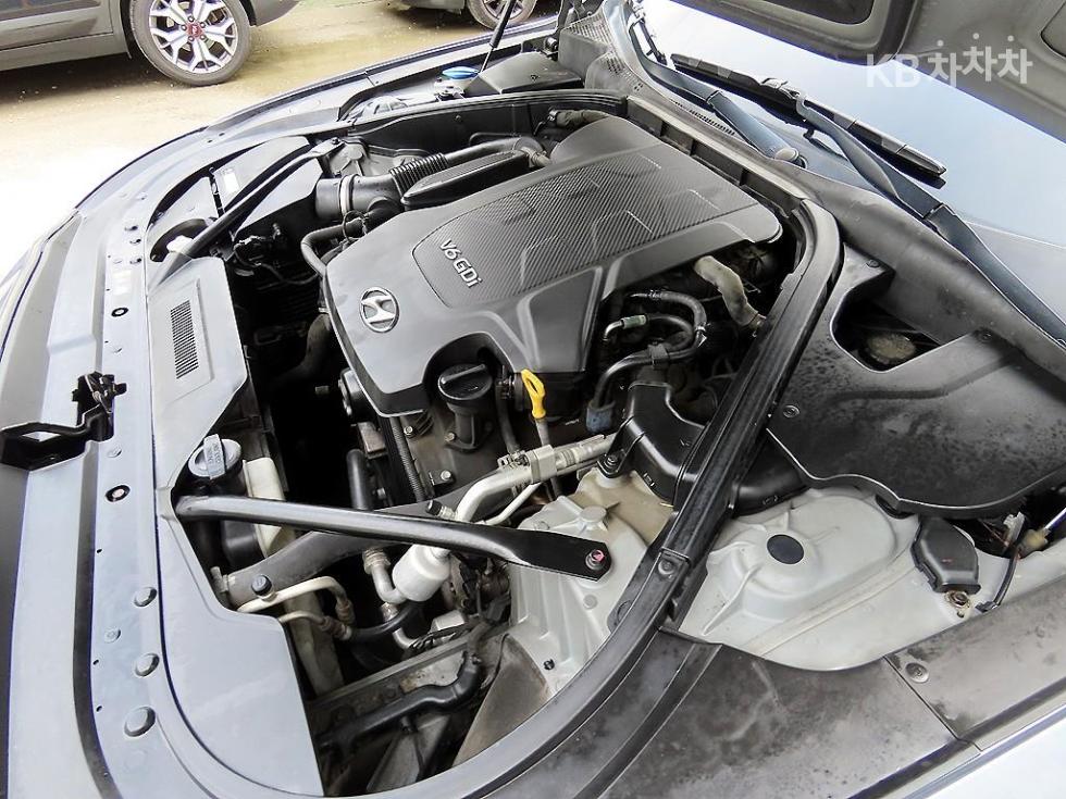 Hyundai Genesis — miniaturë 19