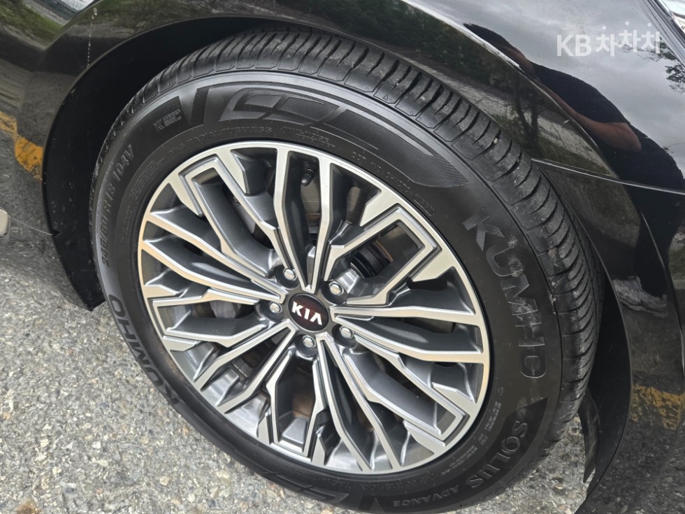 Kia K9 — miniaturë 7