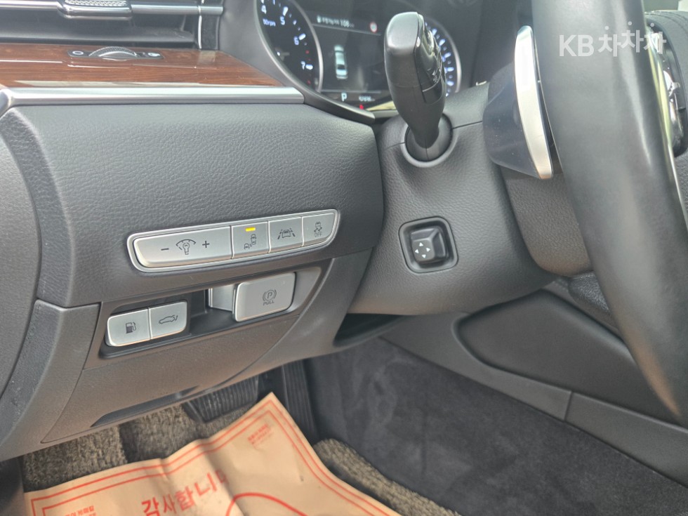 Kia K9 — miniaturë 11