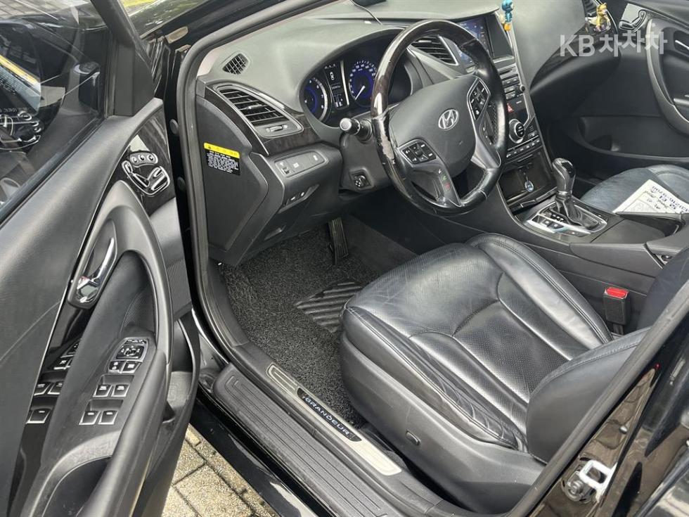 Hyundai Grandeur — miniaturë 9