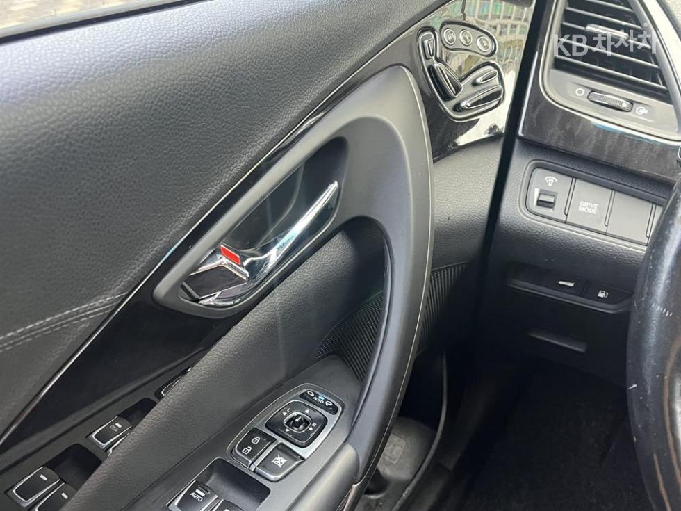 Hyundai Grandeur — miniaturë 15